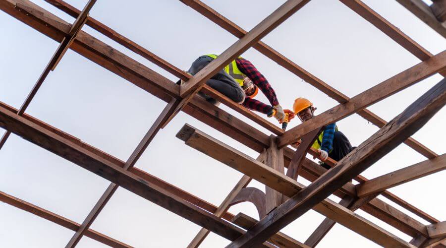 Professional gutter cleaning services in Baker, CA